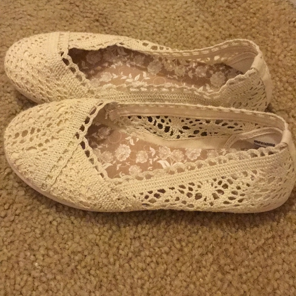 Flats - Picture 2 of 2
